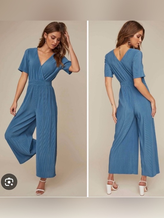 Astr Pants - Astr Teal Blue Short-Sleeve V-Neck Jumpsuit